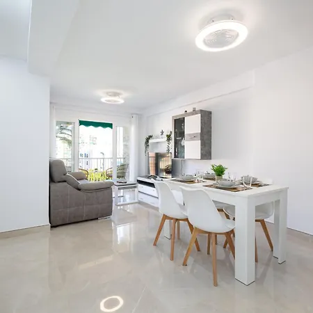 Holidays2malaga Parque Huelin 2nd Line & Terrace Apartment Malaga